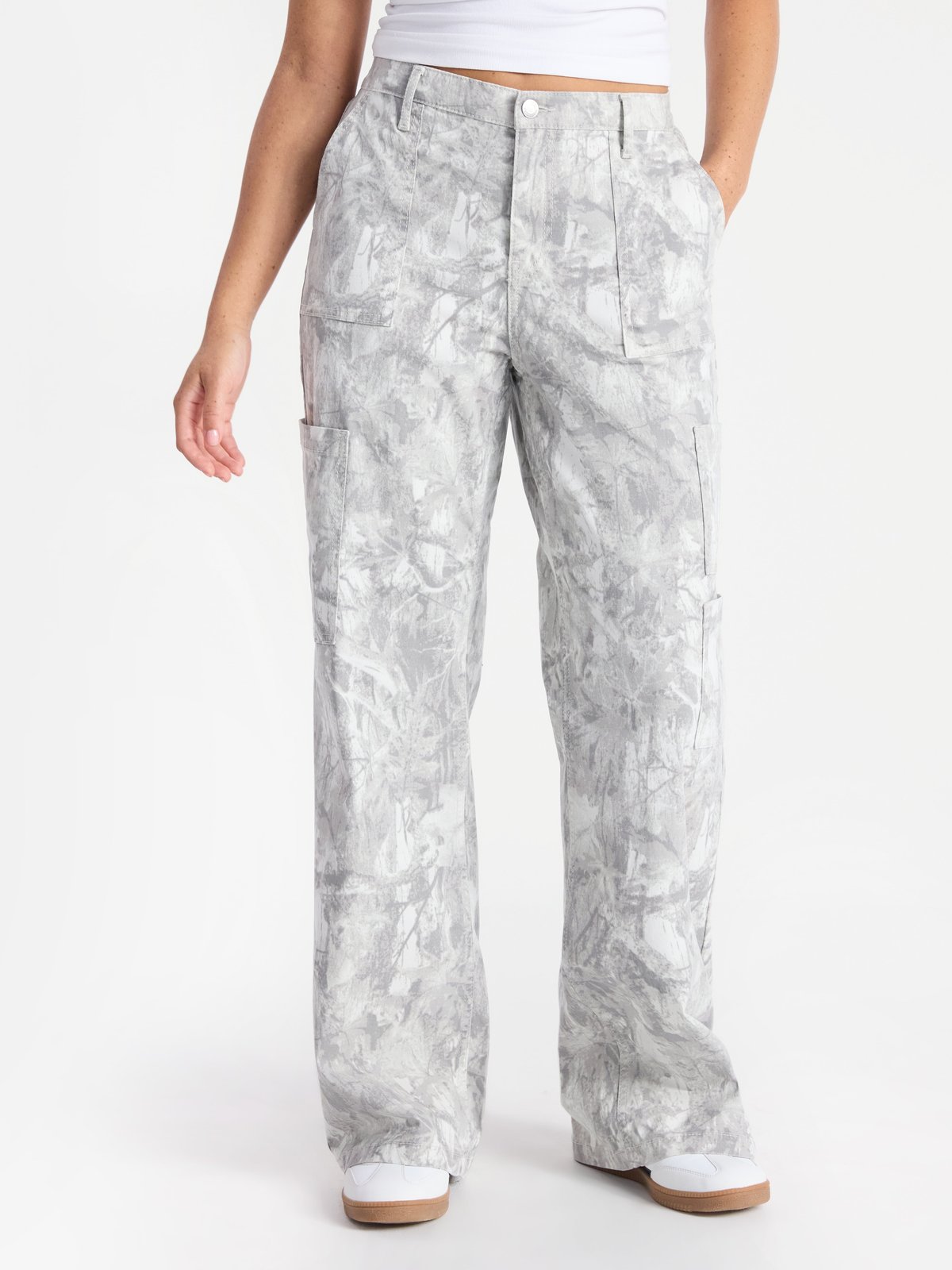 No Boundaries Women's Wide Leg Cargo Pants, 31.5 Inseam, Sizes XXS-4X
